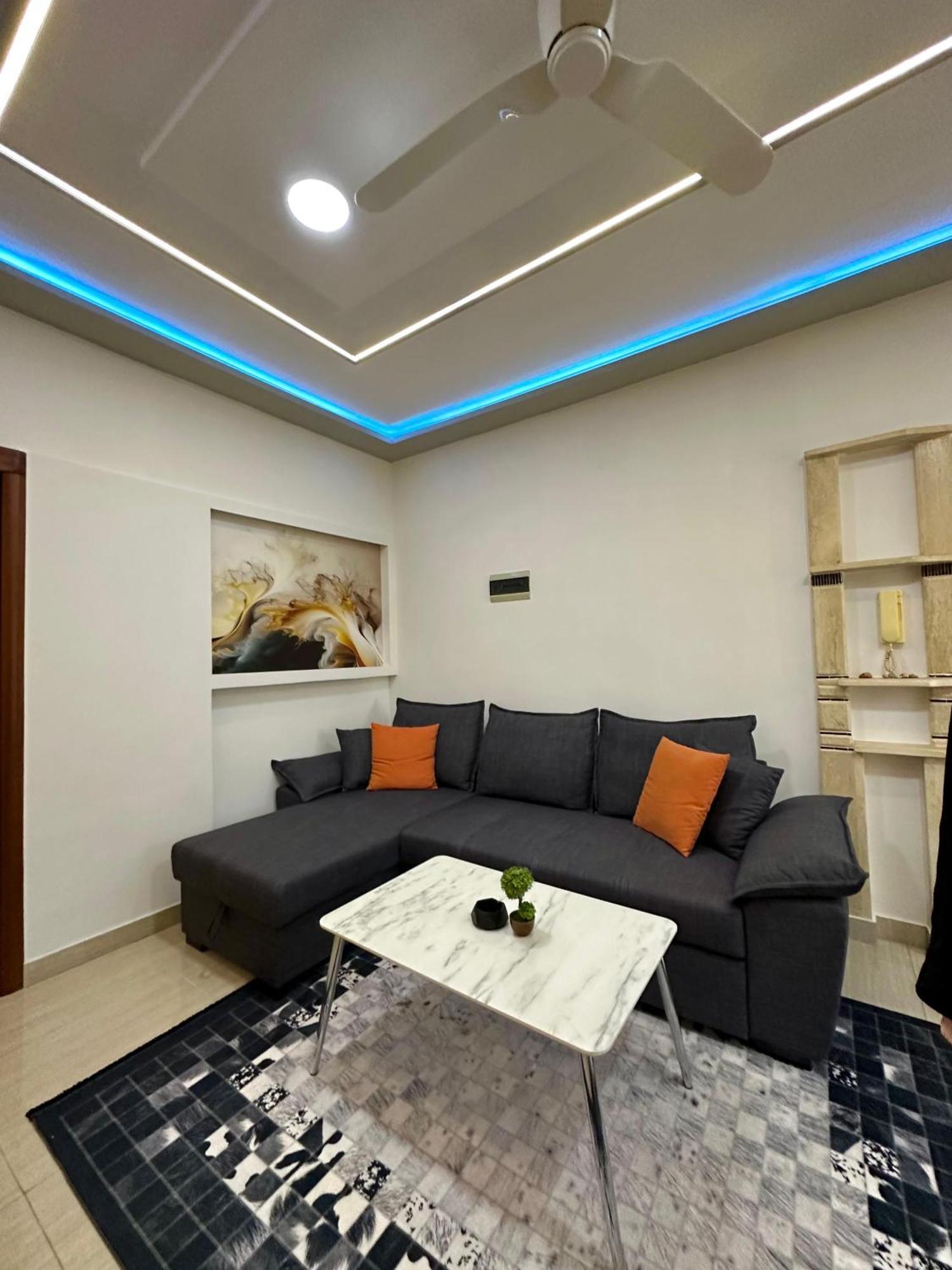 דירות Sea View Apartament. Luxury Area In Durres Beach. מראה חיצוני תמונה