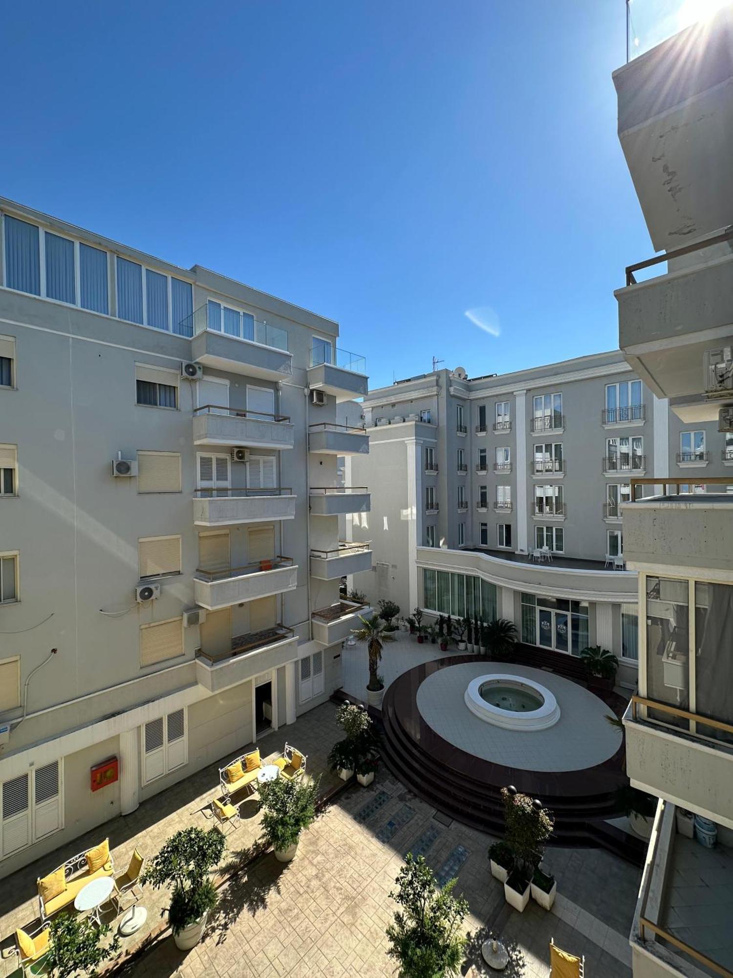 דירות Sea View Apartament. Luxury Area In Durres Beach. מראה חיצוני תמונה