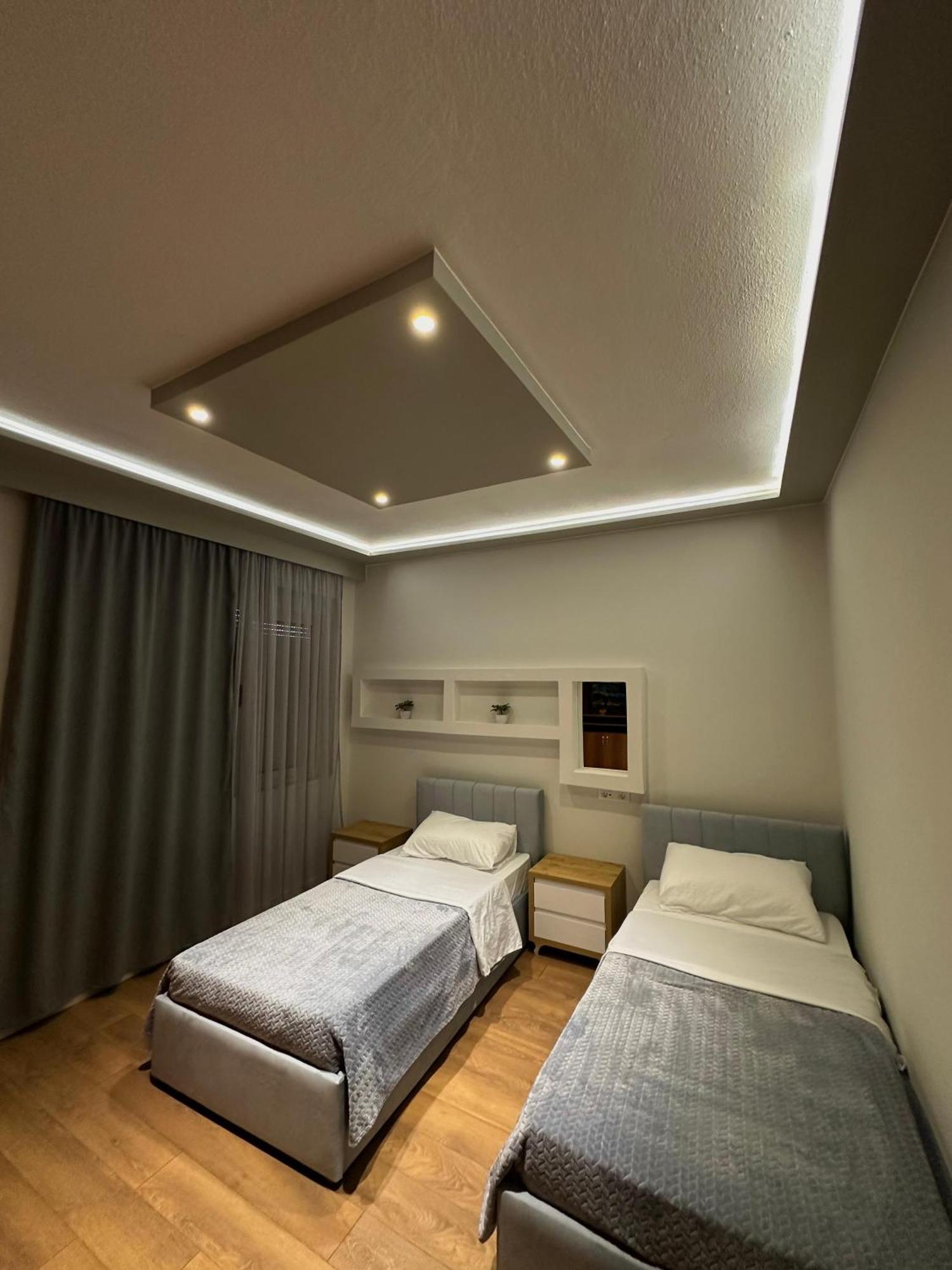 דירות Sea View Apartament. Luxury Area In Durres Beach. מראה חיצוני תמונה